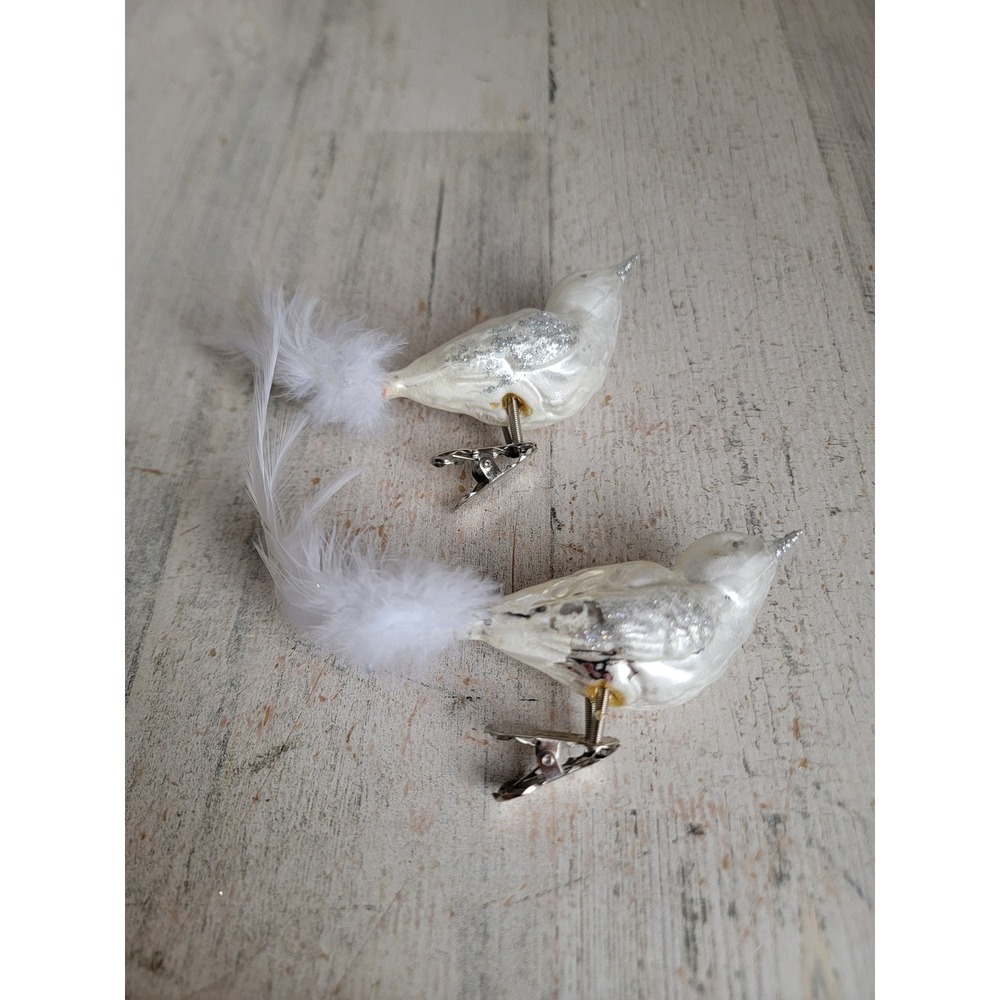 White feather Xmas bird vintage ornament clip on set unique home